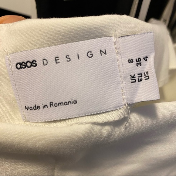 ASOS DESIGN halter mini dress in textured crepe - Picture 5 of 7